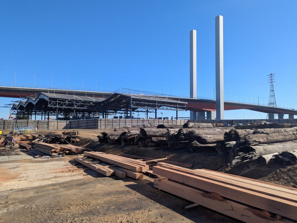 pxl 20250430 001551812